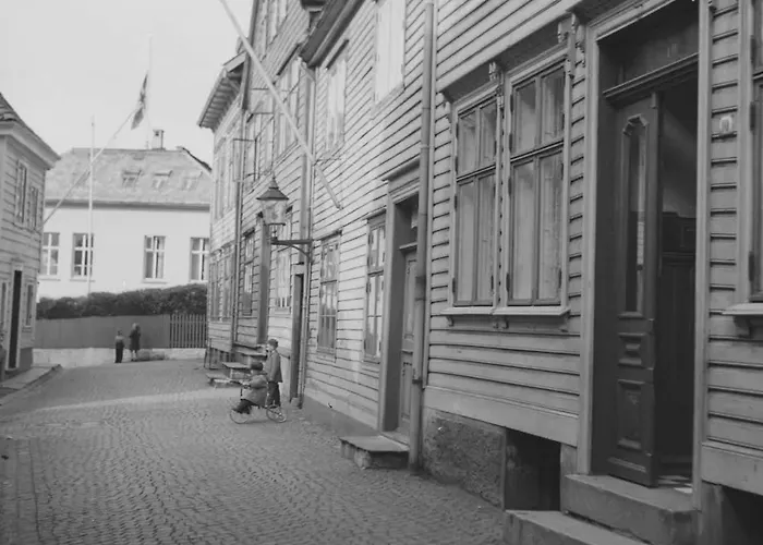 The 1880 Authentic Dream I 500m To Bryggen Bergen